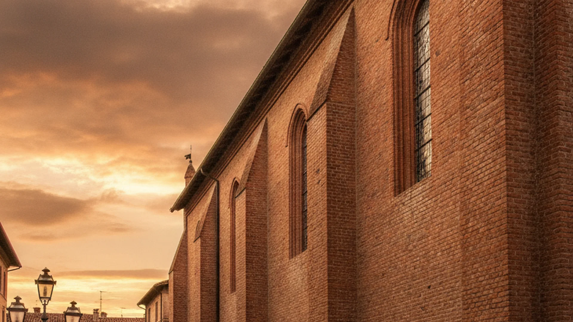 Casale Monferrato – Arte e chiese storiche sul Po — Castell'Alfero (Piemonte)