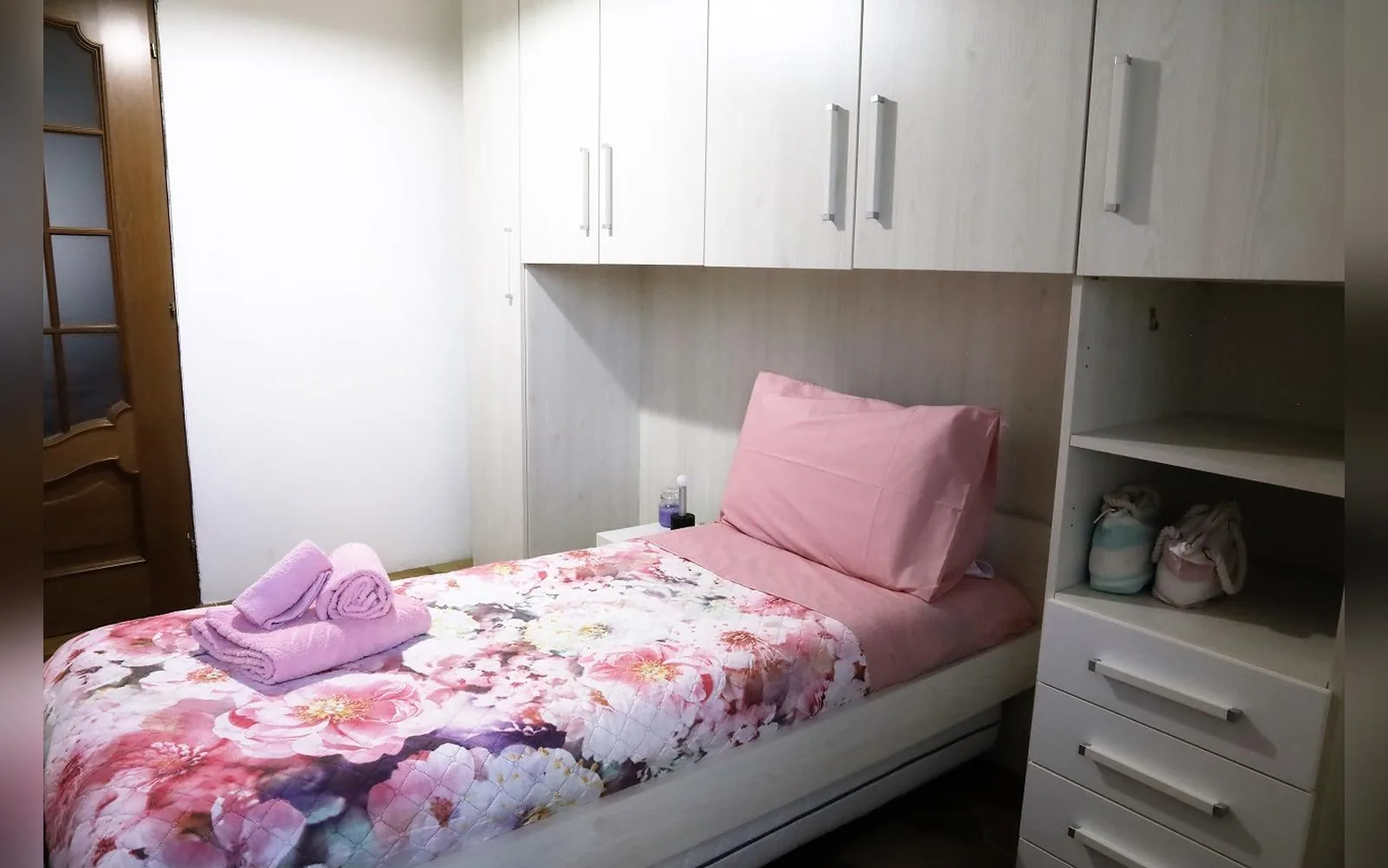 Camera con bagno privato — Casa del Miglio, Castell'Alfero (Piemonte) (foto 41)
