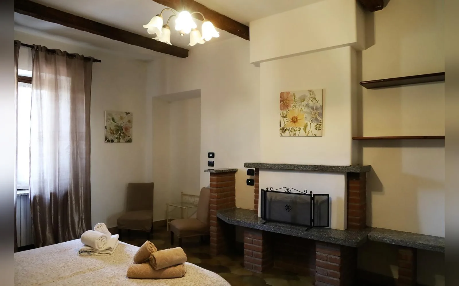Camera di Casa del Miglio, Castell'Alfero (Piemonte) (foto 45)