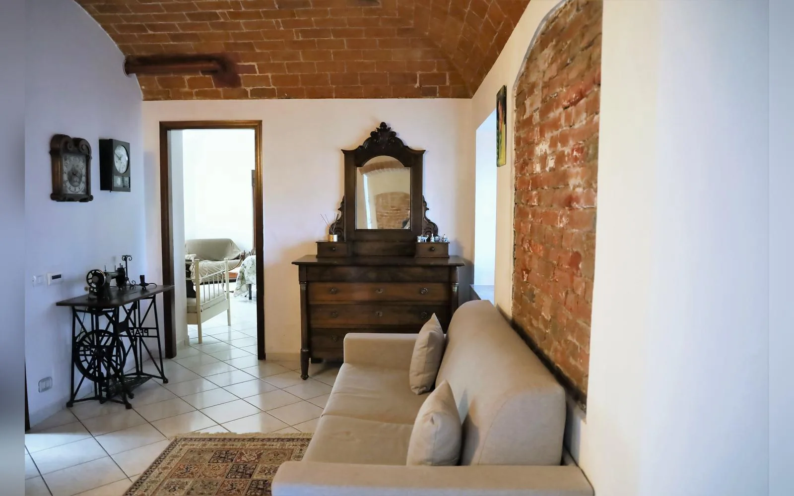 Camera di Casa del Miglio, Castell'Alfero (Piemonte) (foto 70)